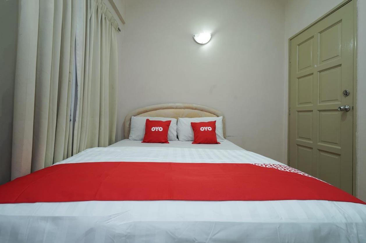 Hotel 91 Kajang Town Екстер'єр фото