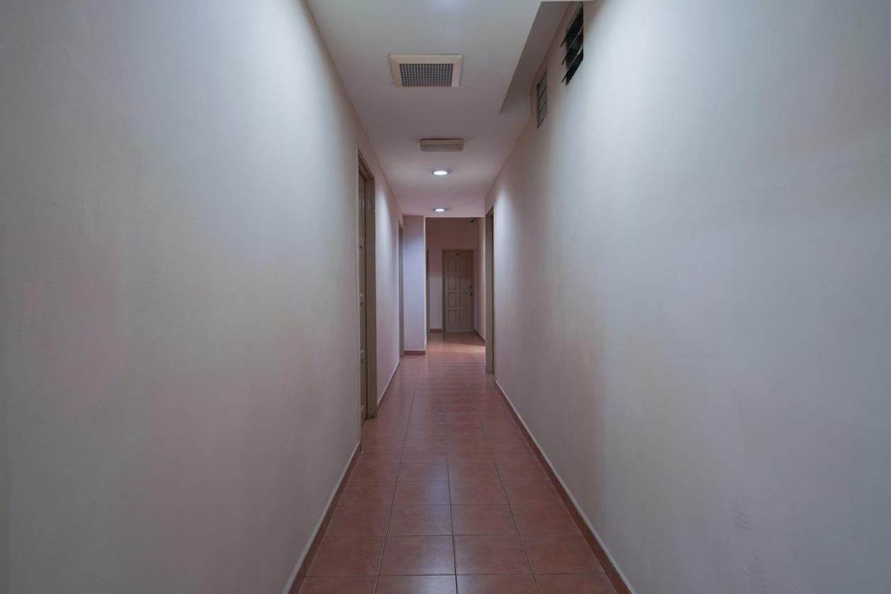 Hotel 91 Kajang Town Екстер'єр фото
